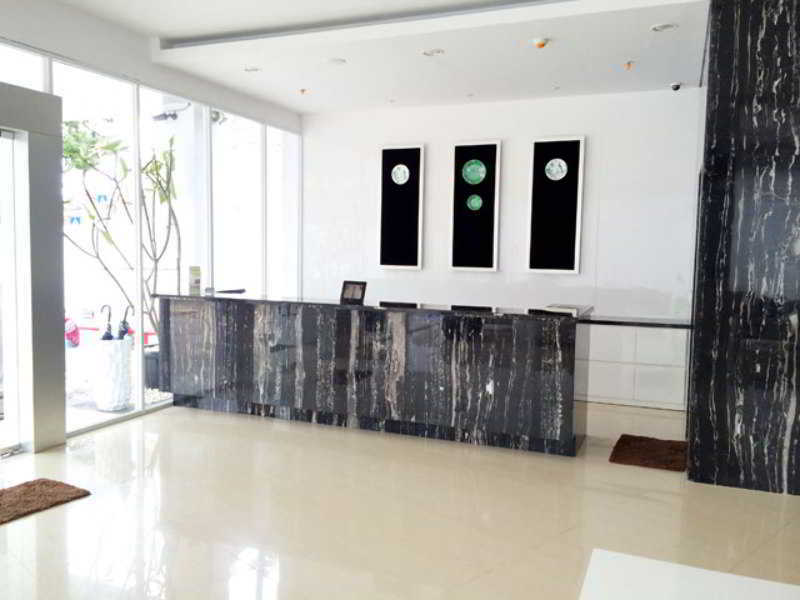 Whiz Hotel Cikini Jacarta Exterior foto